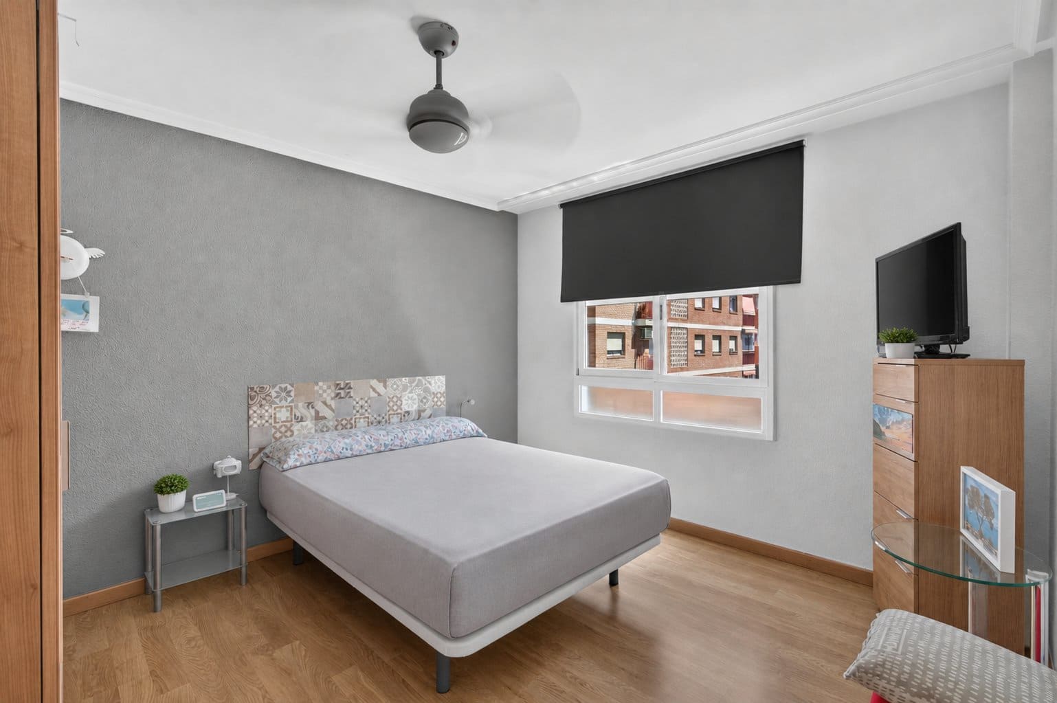 Piso de 4 habitaciones en Alicante / Alacant ciudad en venta con piscina - 295.000 € (Ref: 10002544)