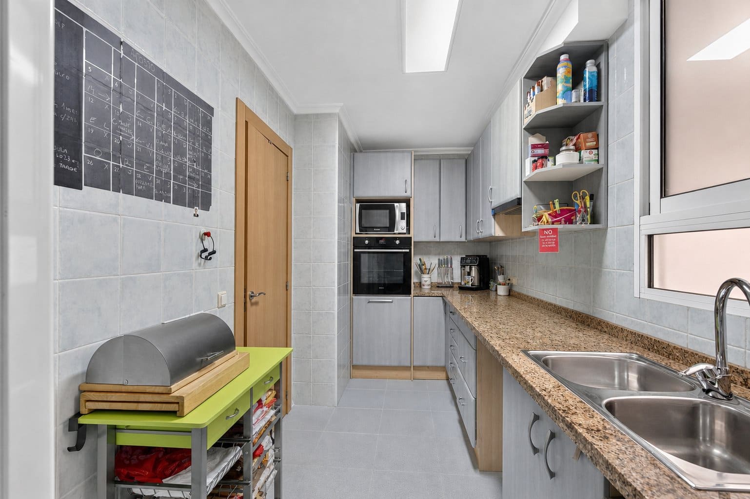 Piso de 4 habitaciones en Alicante / Alacant ciudad en venta con piscina - 295.000 € (Ref: 10002544)