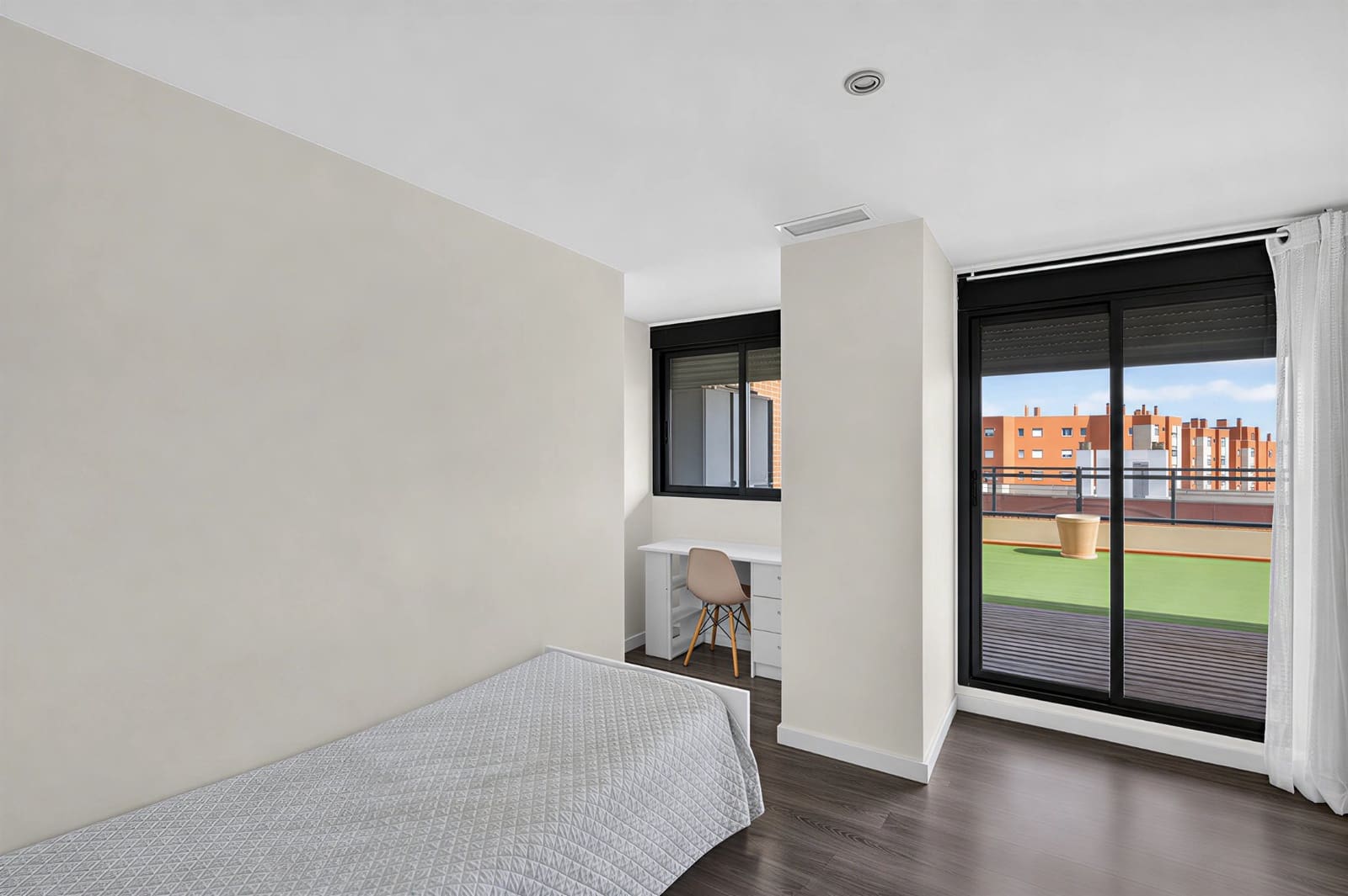 Ático de 4 habitaciones en Alicante / Alacant ciudad en venta con piscina garaje - 750.000 € (Ref: 10022995)
