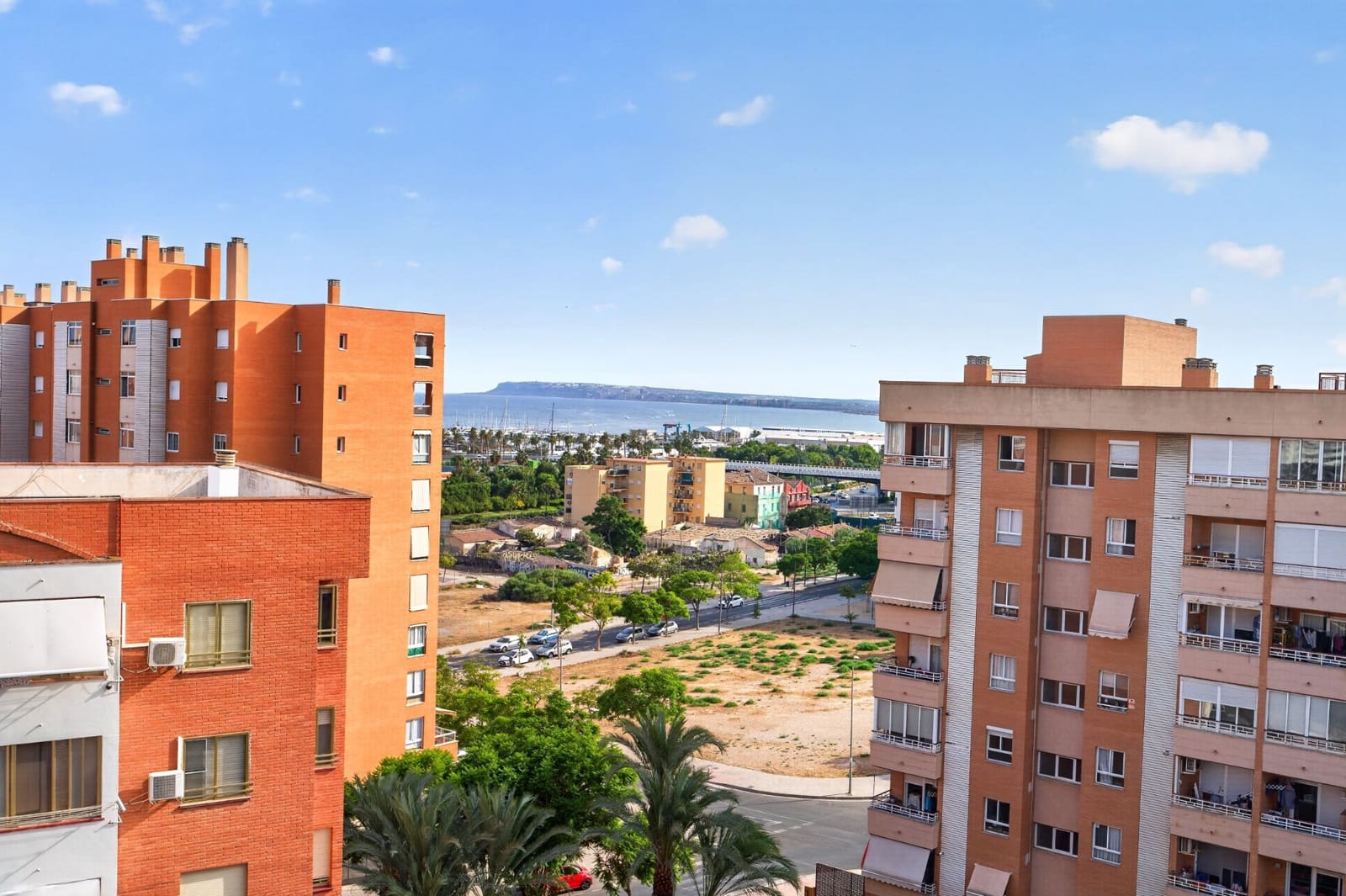 Ático de 4 habitaciones en Alicante / Alacant ciudad en venta con piscina garaje - 750.000 € (Ref: 10022995)
