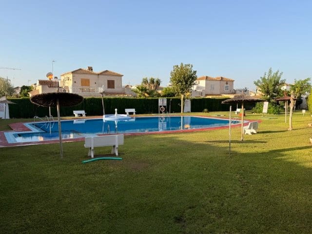3 bedroom Villa for sale in Playa Flamenca with pool garage - € 249,000 (Ref: 10026271)