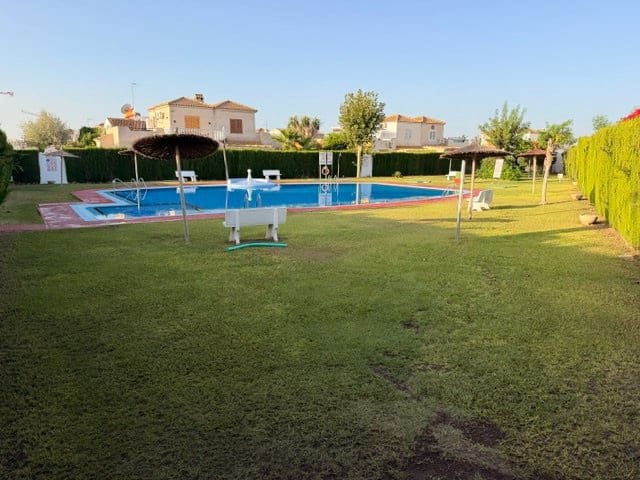 3 bedroom Villa for sale in Playa Flamenca with pool garage - € 249,000 (Ref: 10026271)