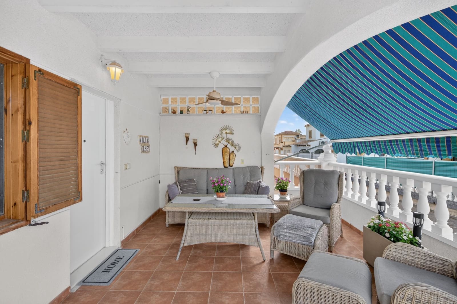 3 bedroom Villa for sale in Playa Flamenca with pool garage - € 249,000 (Ref: 10026271)
