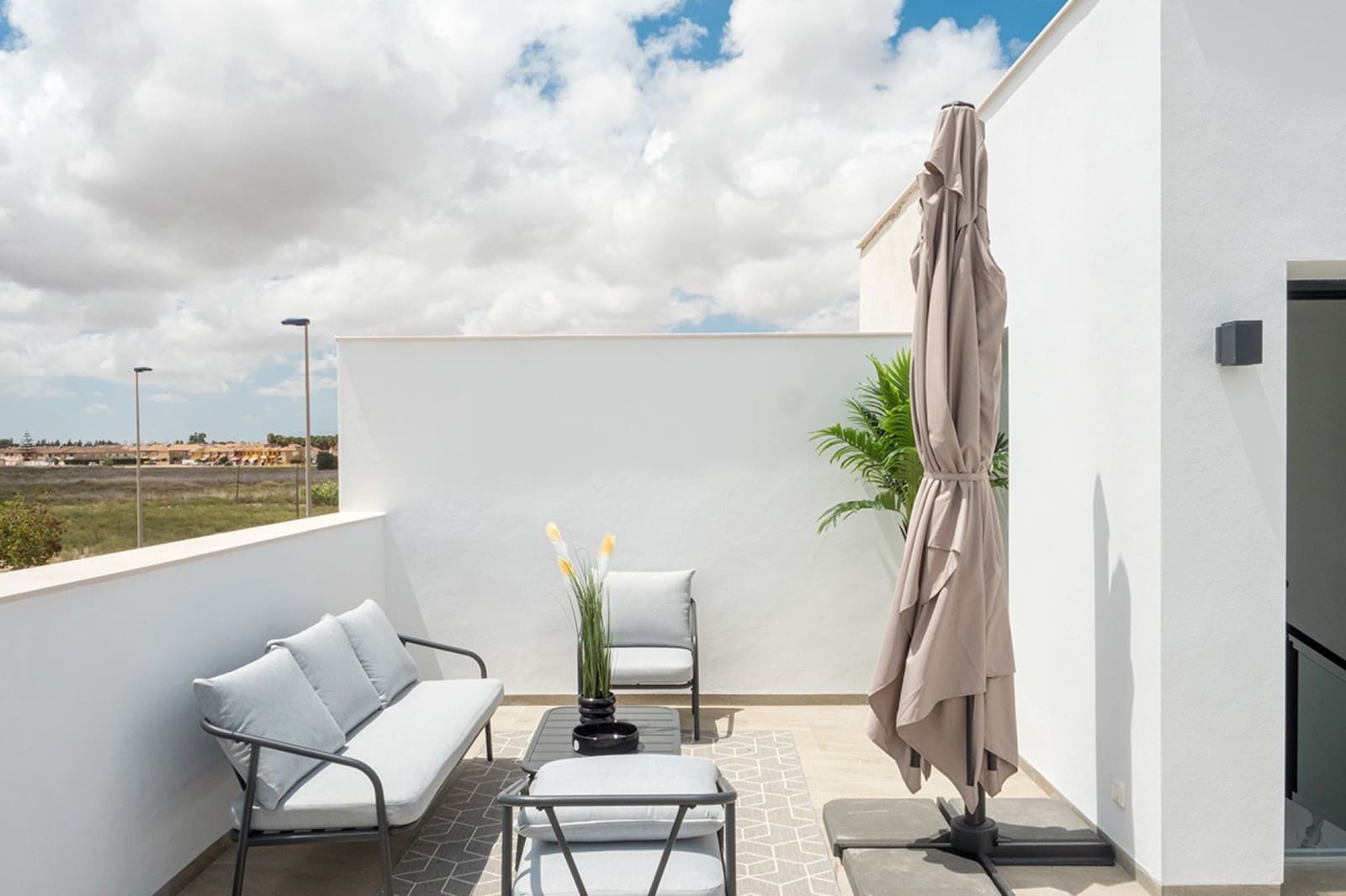 3 sypialnia Willa na sprzedaż w San Pedro del Pinatar z basenem garażem - 489 000 € (Ref: 10031107)