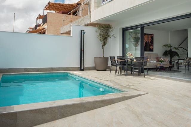 3 sypialnia Willa na sprzedaż w San Pedro del Pinatar ciudad, San Pedro del Pinatar z basenem garażem - 489 000 € (Ref: 10031107)