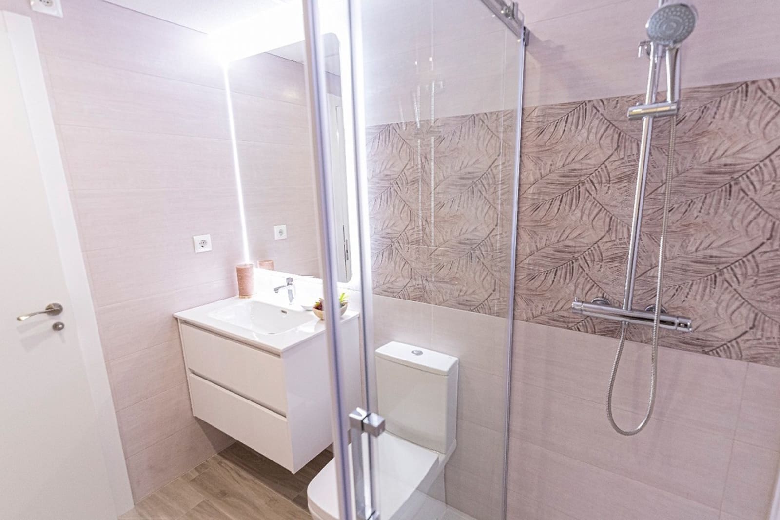 2 quarto Casa em Banda para venda em La Manga del Mar Menor com piscina garagem - 350 000 € (Ref: 10033189)