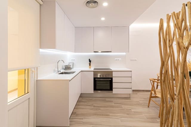 2 quarto Casa em Banda para venda em La Manga del Mar Menor com piscina garagem - 350 000 € (Ref: 10033189)