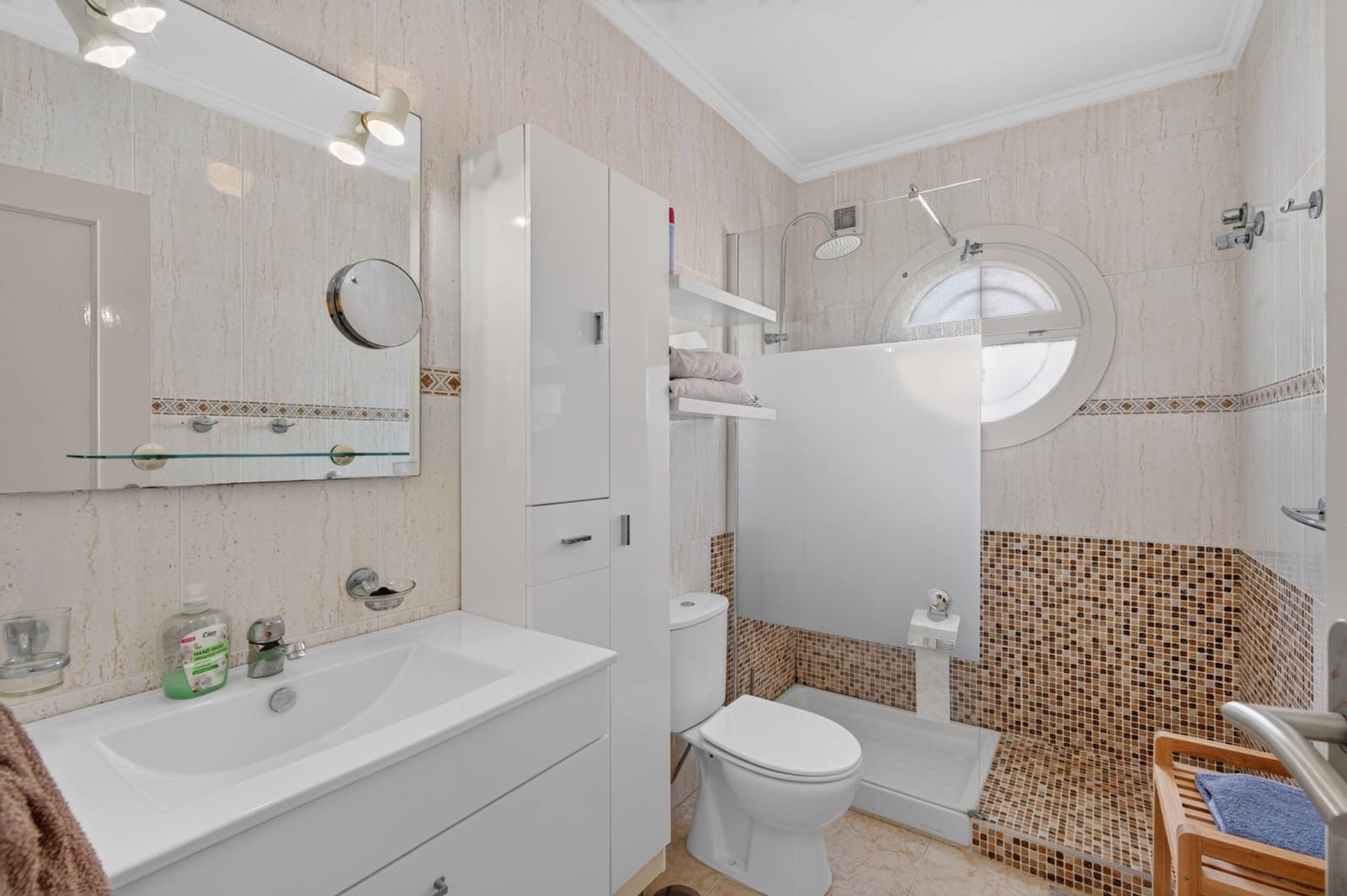 3 chambre Villa/Maison à vendre à Playa Flamenca avec piscine garage - 249 000 € (Ref: 10033265)