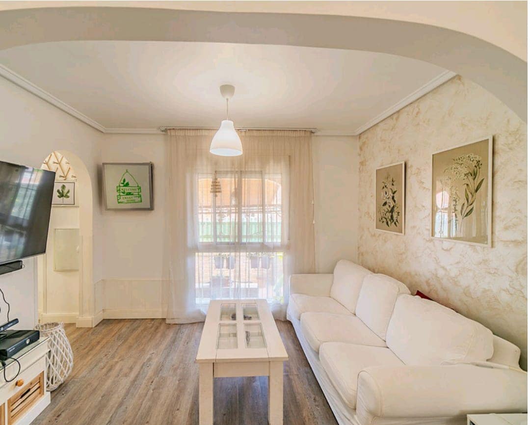 3 sypialnia Willa na sprzedaż w Gran Alacant z basenem garażem - 325 000 € (Ref: 10038556)