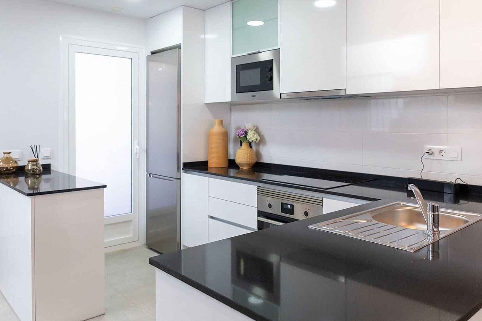 1 slaapkamer Penthouse te koop in San Juan de los Terreros met zwembad garage - € 223.000 (Ref: 10039182)