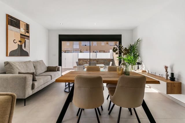 3 soverom Villa til salgs i San Pedro del Pinatar ciudad, San Pedro del Pinatar med svømmebasseng garasje - € 380 000 (Ref: 10039420)