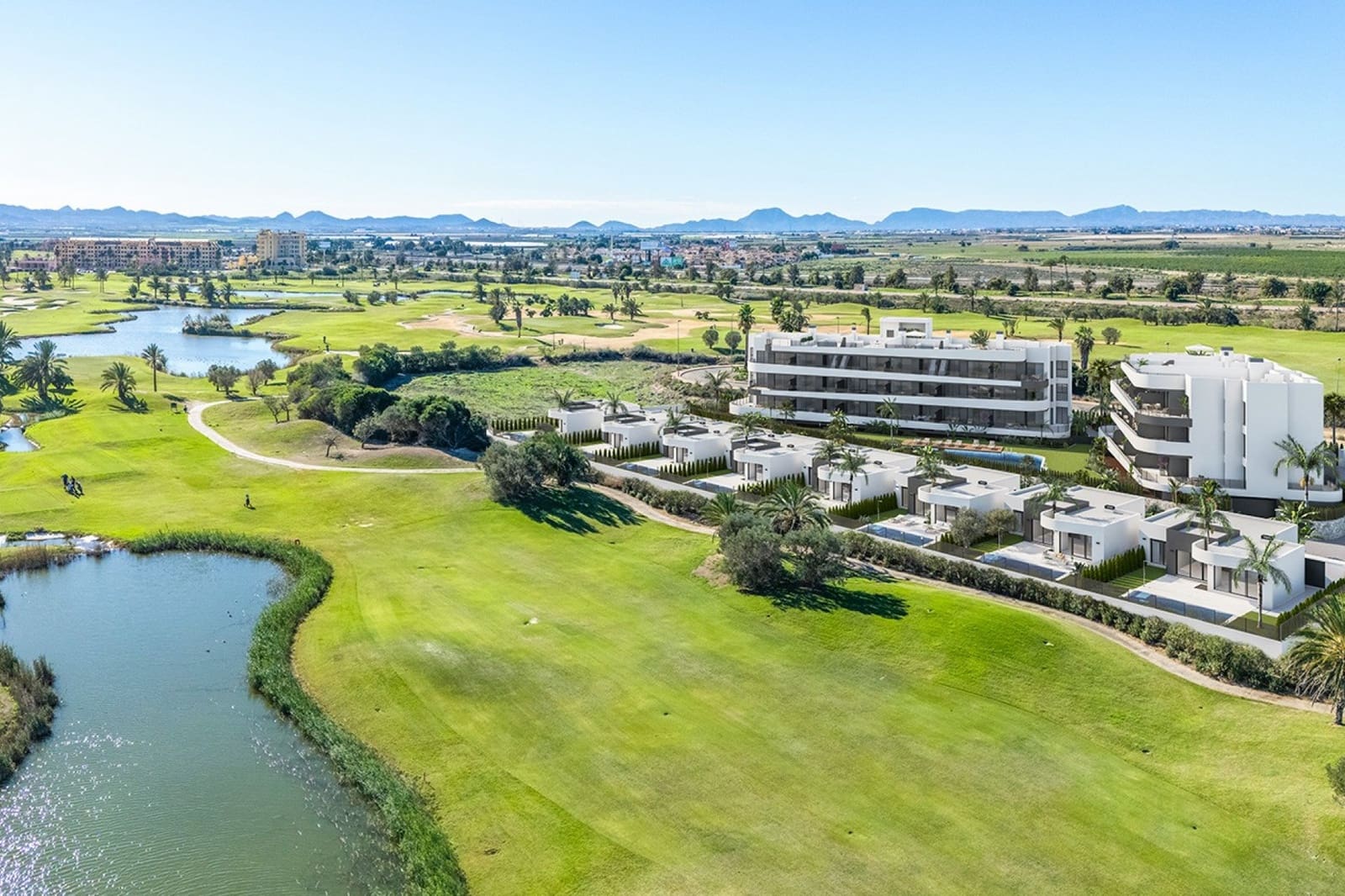 Chalet de 3 habitaciones en Los Alcázares en venta con piscina garaje - 359.000 € (Ref: 10048285)