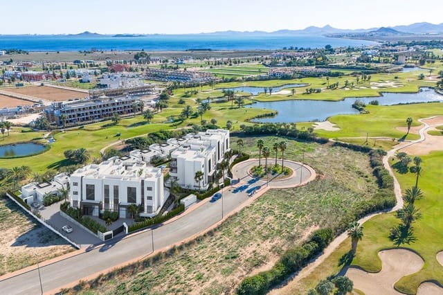 Chalet de 2 habitaciones en Las Lomas de Rame - Bahía Bella, Los Alcázares en venta con piscina garaje - 279.000 € (Ref: 10048286)