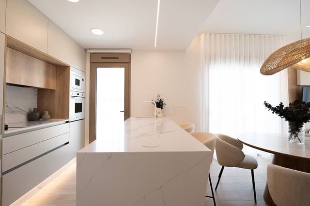 3 chambre Villa/Maison à vendre à Las Lomas de Rame - Bahía Bella, Los Alcázares avec piscine garage - 469 000 € (Ref: 10048304)