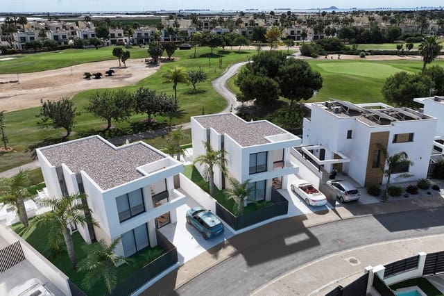 3 makuuhuone Huvila myytävänä paikassa Roda Golf, San Javier mukana uima-altaan 
autotalli - 799 000 € (Ref: 10048316)