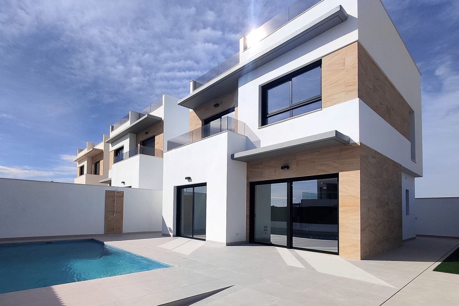 3 bedroom Villa for sale in Benijofar with pool - € 465,000 (Ref: 10048323)