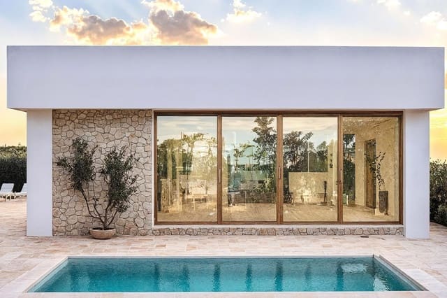 3 slaapkamer Villa te koop in Villamartin, Orihuela met zwembad garage - € 488.000 (Ref: 10048325)