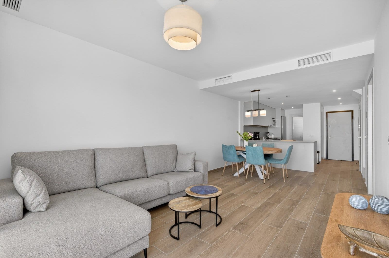 3 bedroom Penthouse for sale in Torrevieja with pool garage - € 515,000 (Ref: 10054328)