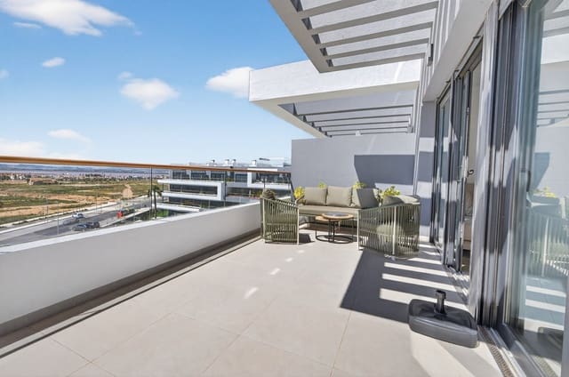 3 camera da letto Attico in vendita in El Chaparral - La Siesta - La Torreta, Torrevieja con piscina garage - 515.000 € (Rif: 10054328)