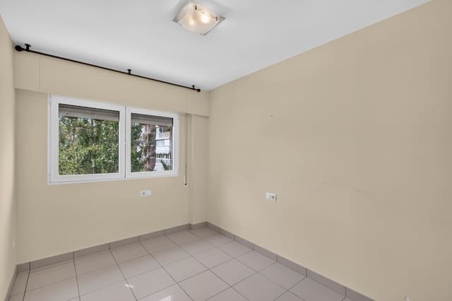 3 makuuhuone Asunto myytävänä paikassa Playa de San Juan, Alicante kaupunki mukana uima-altaan 
autotalli - 420 000 € (Ref: 10070174)
