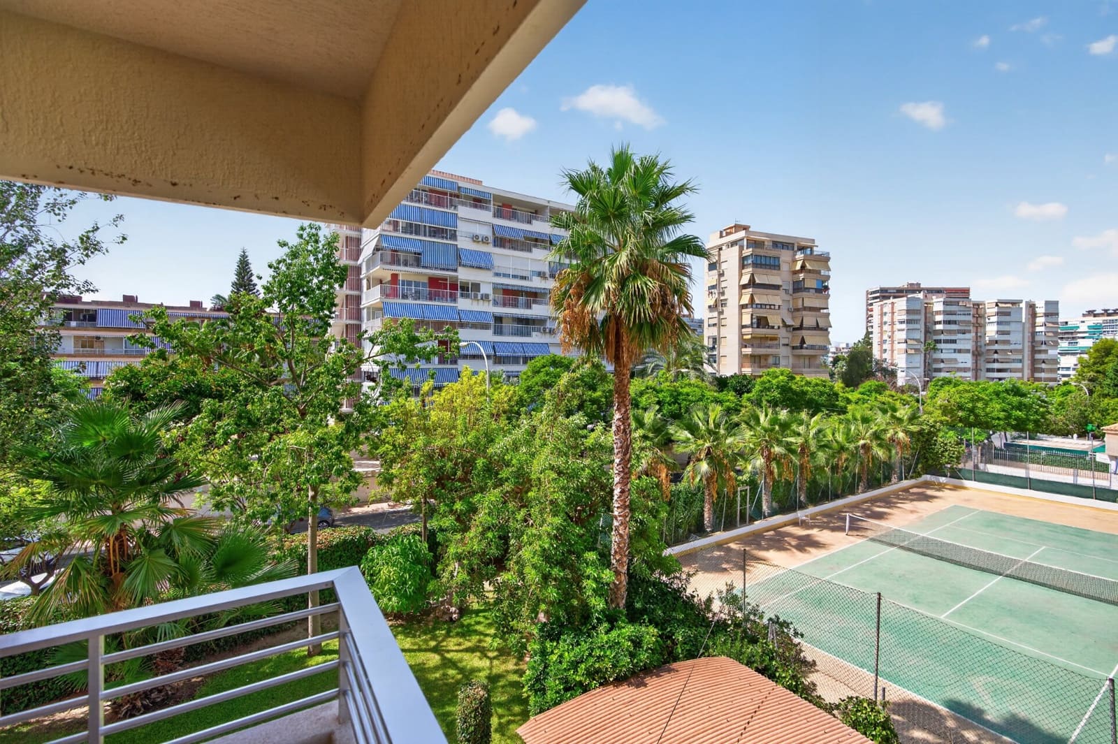 3 makuuhuone Asunto myytävänä paikassa Playa de San Juan mukana uima-altaan 
autotalli - 420 000 € (Ref: 10070174)