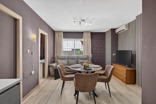 Bungalow de 2 habitaciones en El Chaparral - La Siesta - La Torreta, Torrevieja en venta con piscina - 195.000 € (Ref: 10088411)