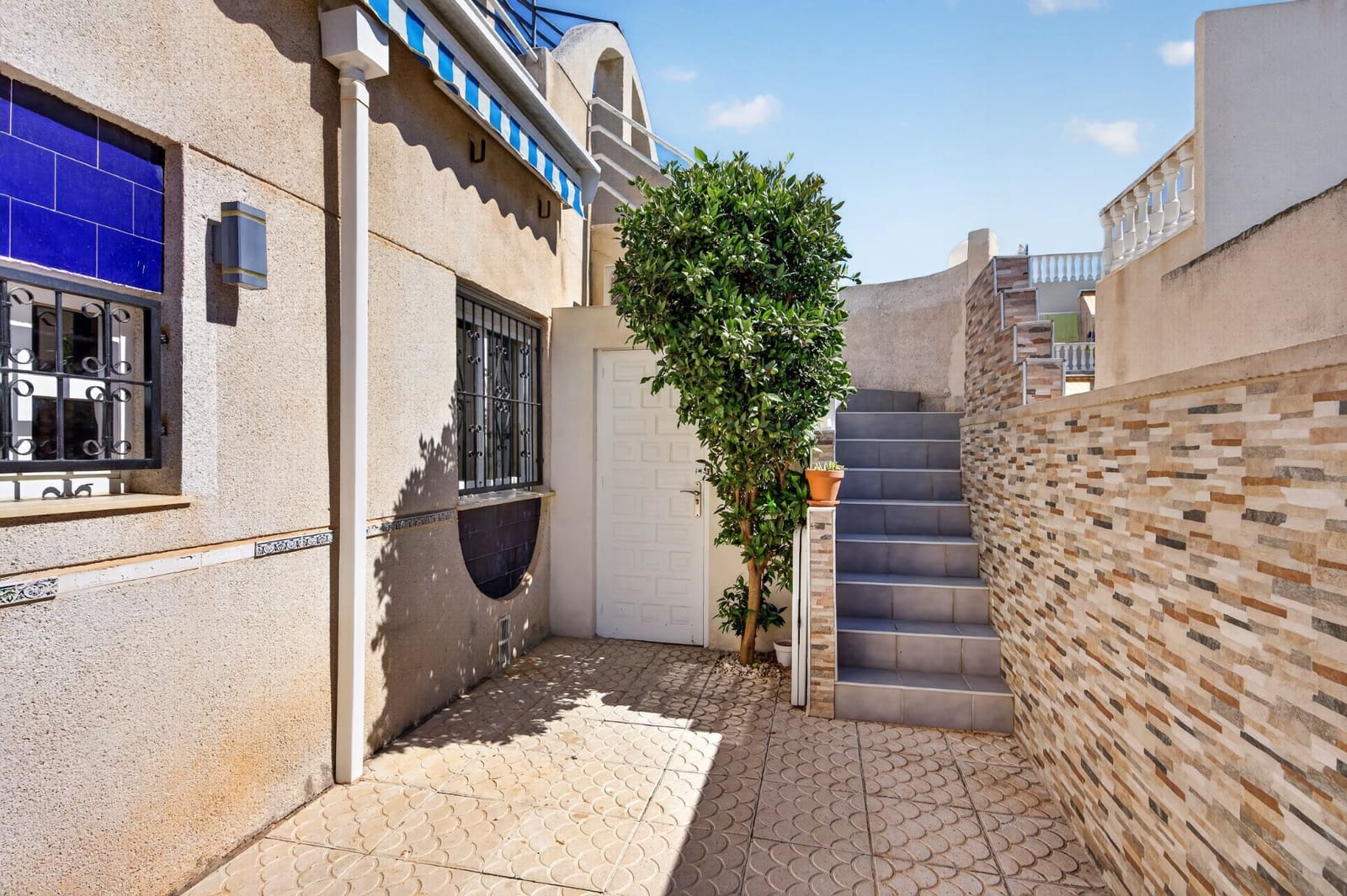 2 quarto Bungalow para venda em Torrevieja com piscina - 195 000 € (Ref: 10088411)