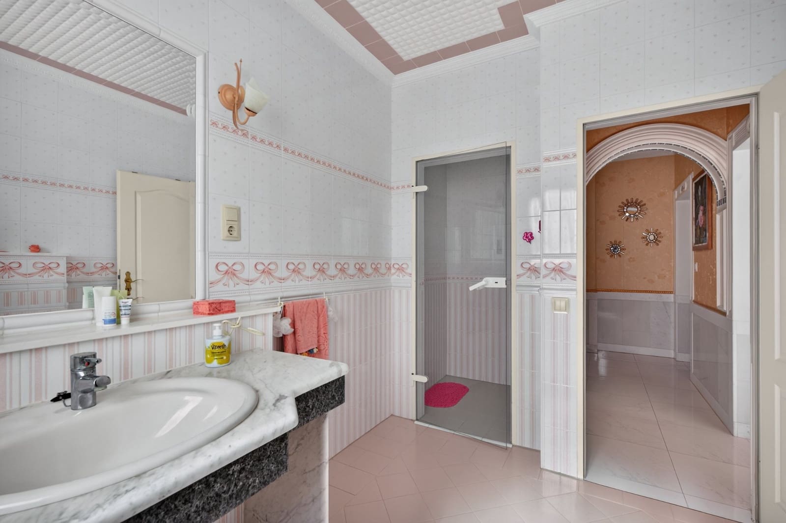 6 bedroom Villa for sale in San Fulgencio with pool garage - € 849,900 (Ref: 10116035)