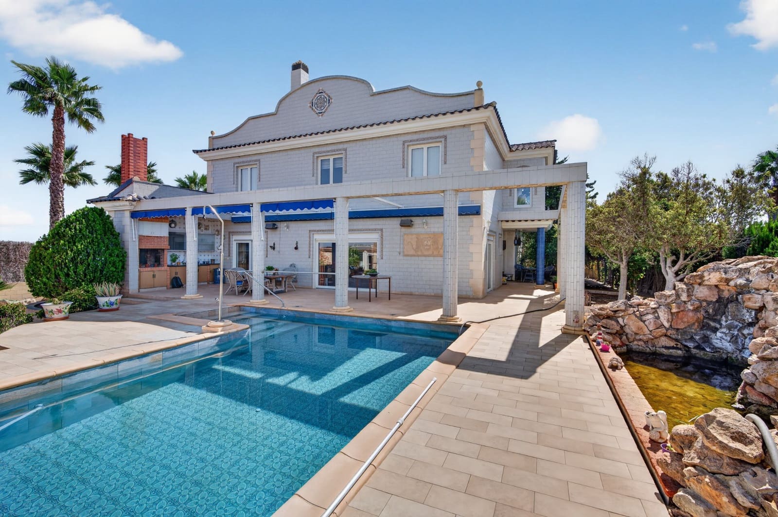 6 bedroom Villa for sale in San Fulgencio with pool garage - € 849,900 (Ref: 10116035)