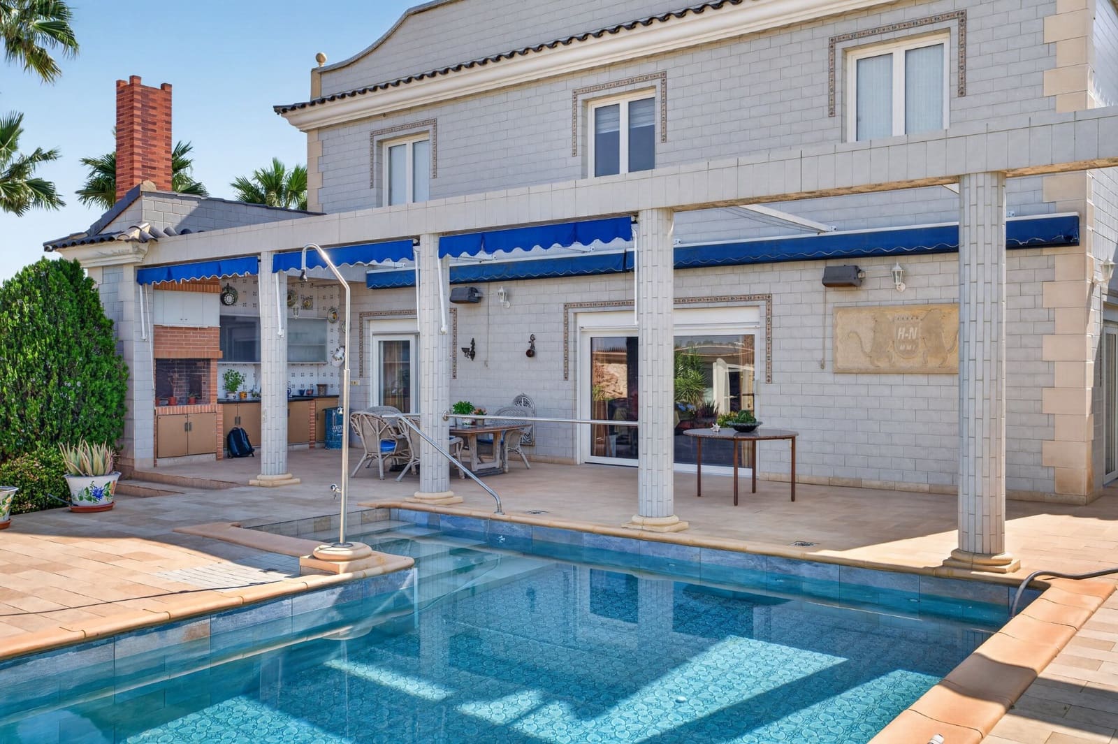 6 bedroom Villa for sale in San Fulgencio with pool garage - € 849,900 (Ref: 10116035)