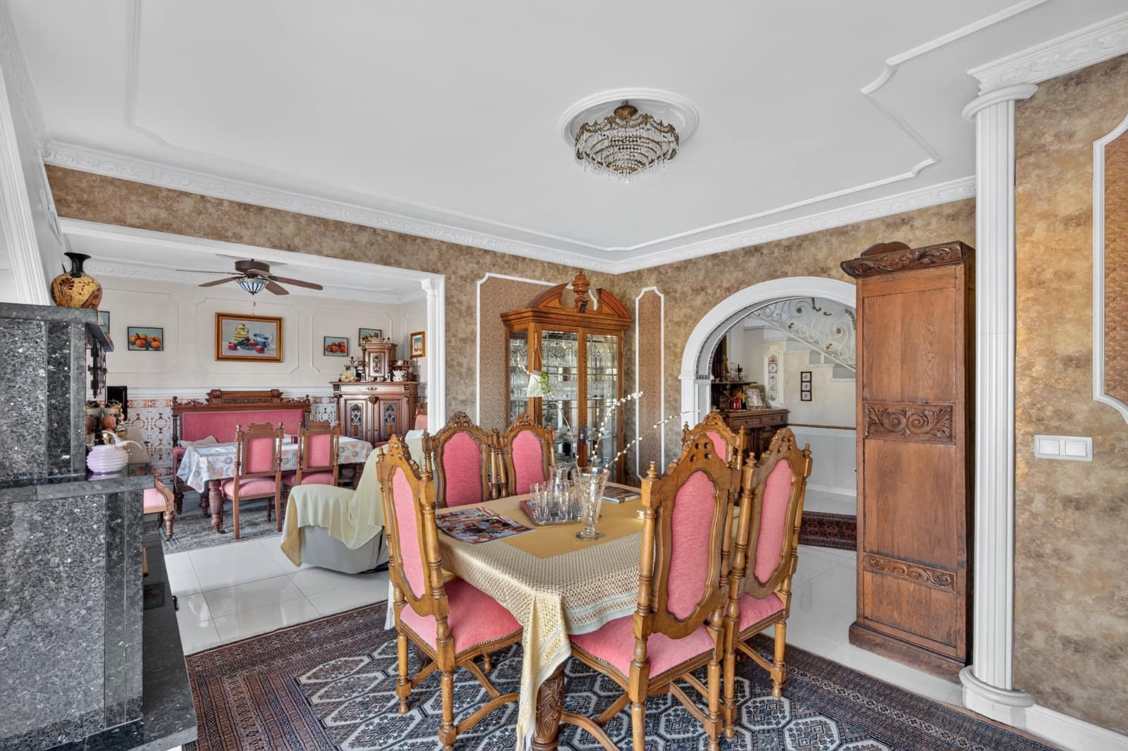 6 bedroom Villa for sale in San Fulgencio with pool garage - € 849,900 (Ref: 10116035)