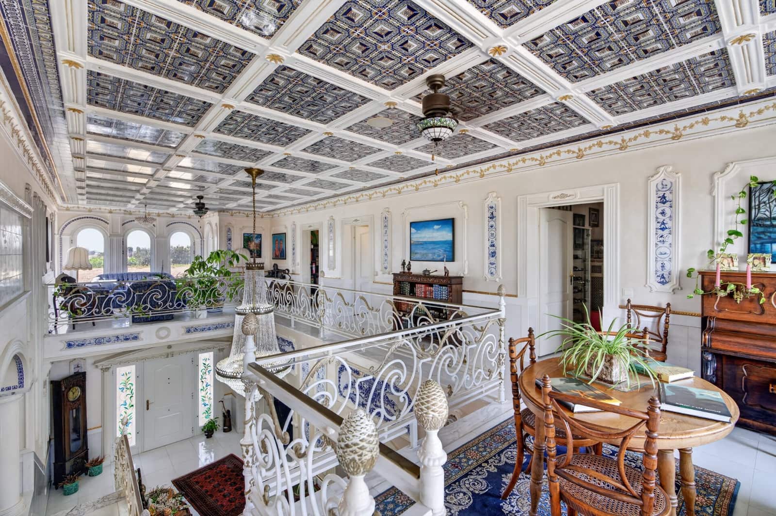 6 bedroom Villa for sale in San Fulgencio with pool garage - € 849,900 (Ref: 10116035)