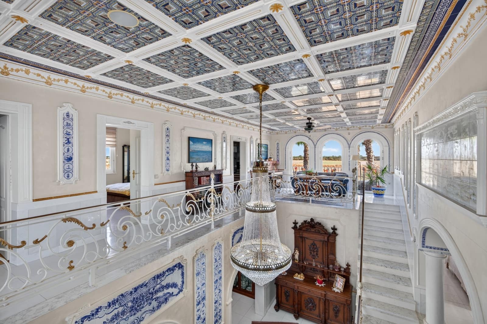 6 bedroom Villa for sale in San Fulgencio with pool garage - € 849,900 (Ref: 10116035)