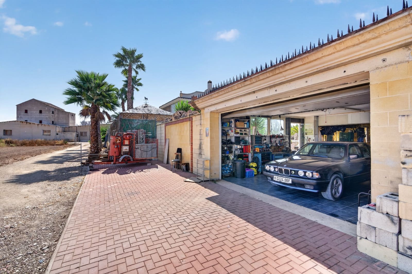 6 bedroom Villa for sale in San Fulgencio with pool garage - € 849,900 (Ref: 10116035)