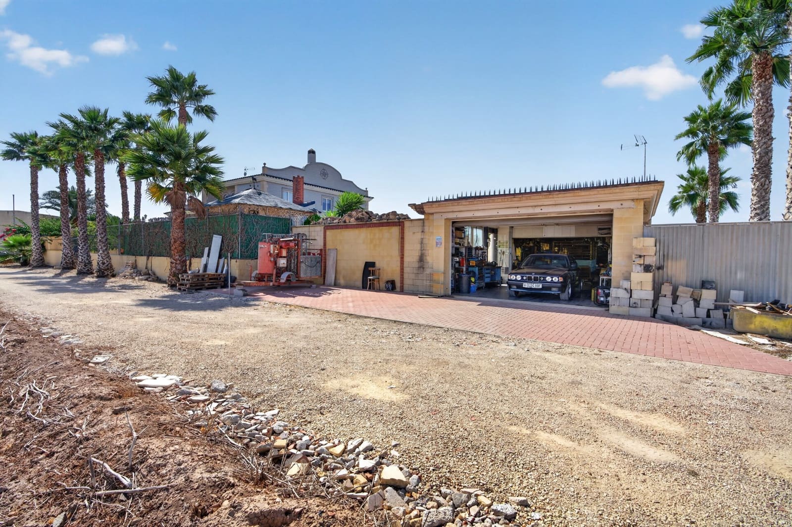 6 bedroom Villa for sale in San Fulgencio with pool garage - € 849,900 (Ref: 10116035)