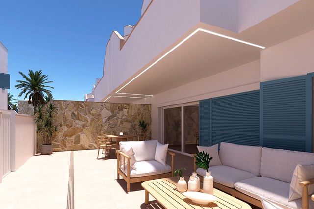 2 slaapkamer Villa te koop in Torre de la Horadada, Pilar de la Horadada met zwembad garage - € 375.000 (Ref: 10118141)