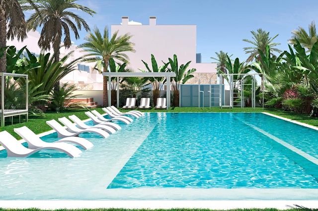 2 slaapkamer Villa te koop in Torre de la Horadada, Pilar de la Horadada met zwembad garage - € 375.000 (Ref: 10118141)