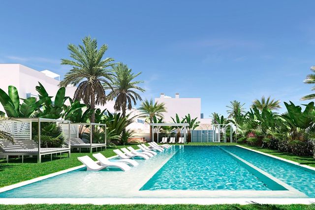 2 slaapkamer Villa te koop in Torre de la Horadada, Pilar de la Horadada met zwembad garage - € 375.000 (Ref: 10118141)