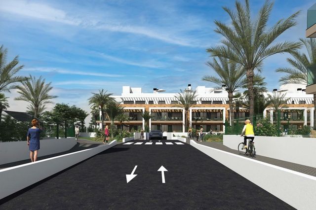 3 soveværelse Villa til salg i Las Lomas de Rame - Bahía Bella, Los Alcázares med swimmingpool garage - € 399.000 (Ref: 10120578)