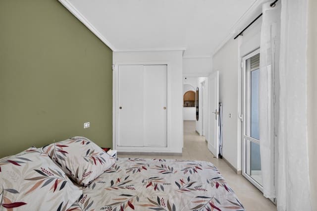 2 chambre Appartement à vendre à Centro, Torrevieja avec piscine - 159 900 € (Ref: 10147952)