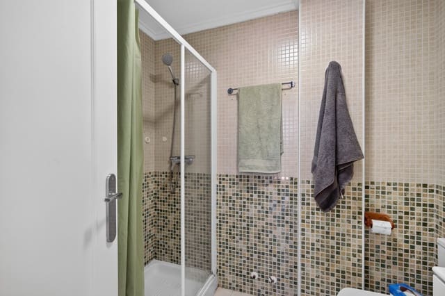 2 chambre Appartement à vendre à Centro, Torrevieja avec piscine - 159 900 € (Ref: 10147952)