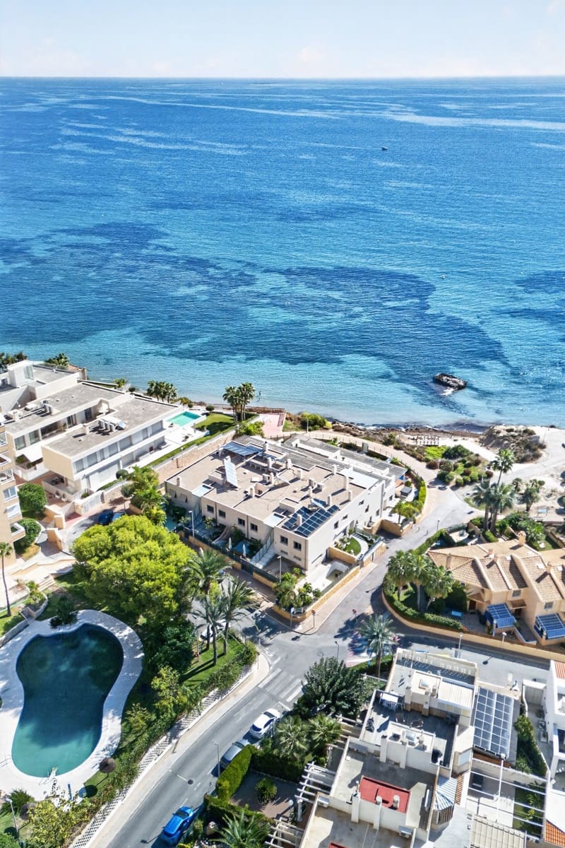2 bedroom Townhouse for sale in El Campello with pool garage - € 1,349,000 (Ref: 10155572)
