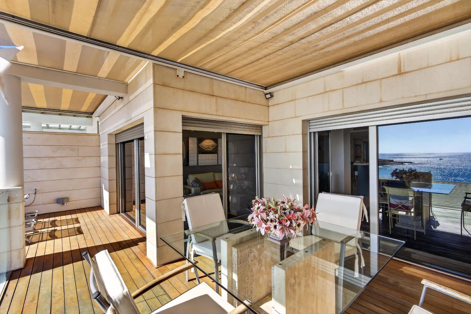 2 bedroom Townhouse for sale in El Campello with pool garage - € 1,349,000 (Ref: 10155572)