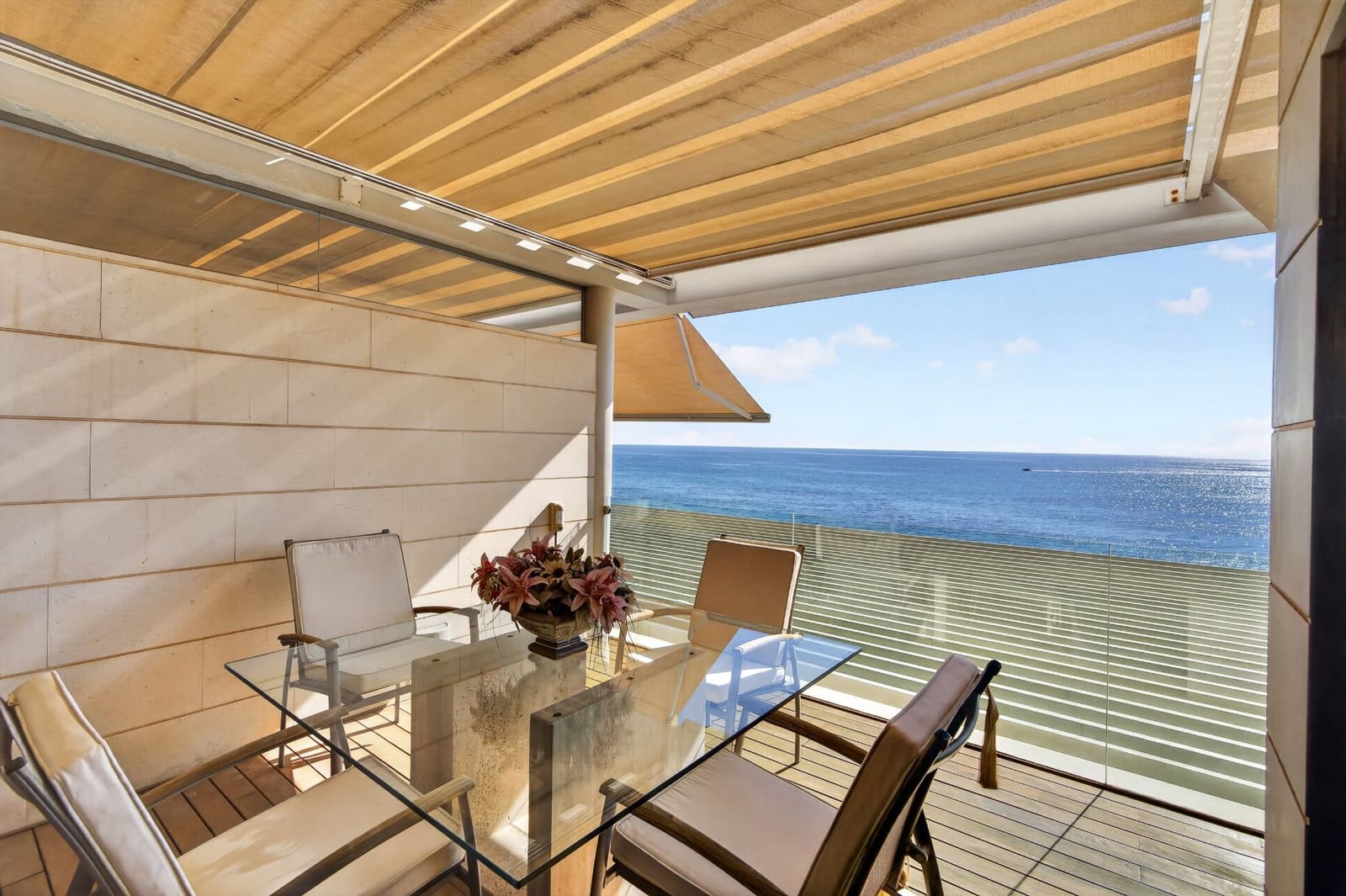 2 bedroom Townhouse for sale in El Campello with pool garage - € 1,349,000 (Ref: 10155572)