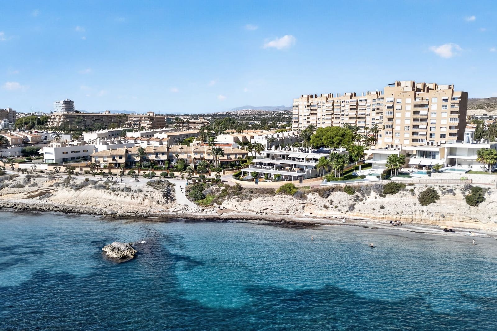 2 bedroom Townhouse for sale in El Campello with pool garage - € 1,349,000 (Ref: 10155572)