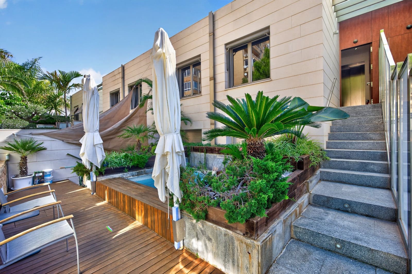 2 bedroom Townhouse for sale in El Campello with pool garage - € 1,349,000 (Ref: 10155572)