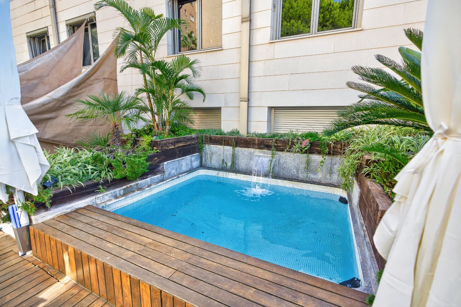 2 bedroom Townhouse for sale in El Campello with pool garage - € 1,349,000 (Ref: 10155572)