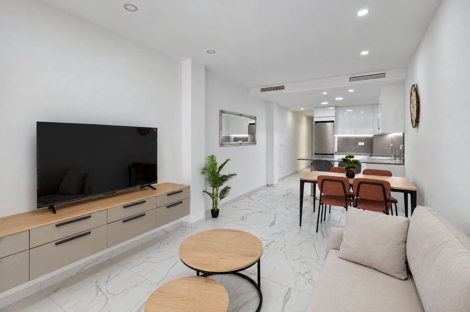 2 bedroom Flat for sale in Torrevieja with pool garage - € 326,900 (Ref: 10172126)
