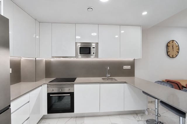 2 soveværelse Lejlighed til salg i Centro, Torrevieja med swimmingpool garage - € 316.900 (Ref: 10172126)