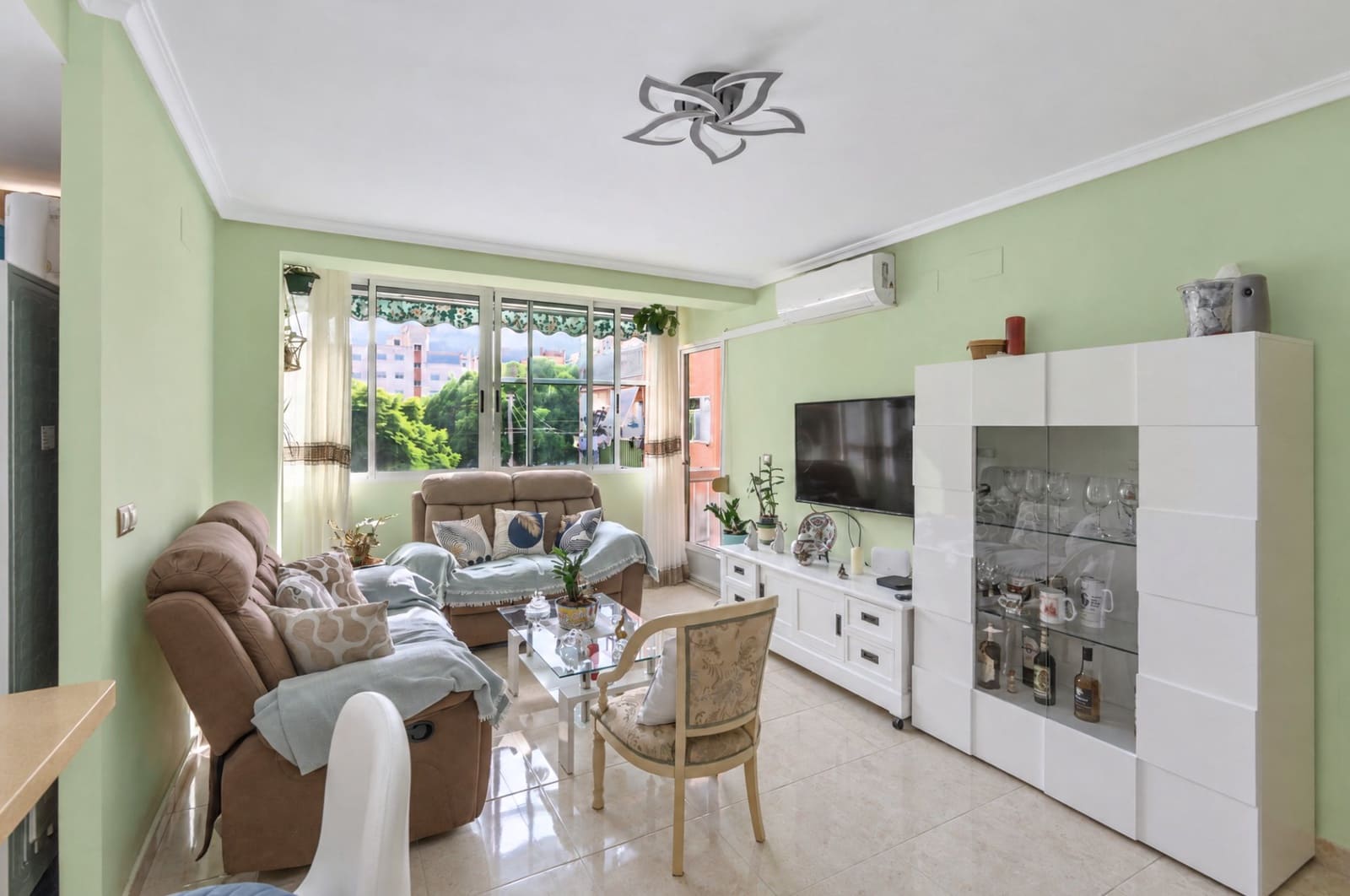 3 soverom Leilighet til salgs i Alicante by med svømmebasseng - € 195 000 (Ref: 10179411)